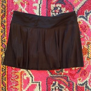 Black Lulu tennis skirt, size 6